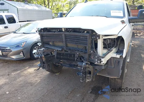 2024 Ram 2500 Tradesman 4X4 6'4 Box z USA, uszkodzony, nr VIN 3C6UR5CJ8RG138071